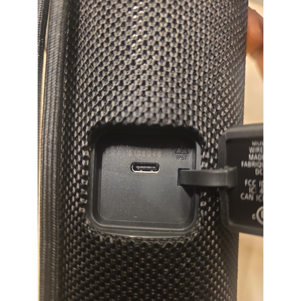 Sony - ULT FIELD 1 Wireless Bluetooth Speaker - Picture 4 of 7
